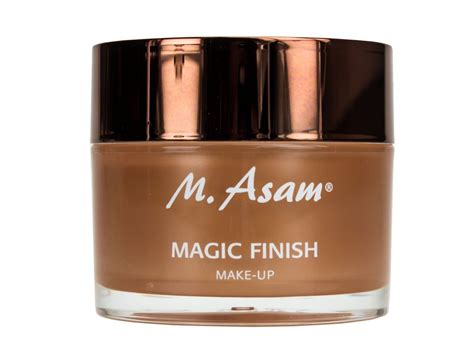 Get the Perfect Canvas for Makeup with Asam Magiic Finish